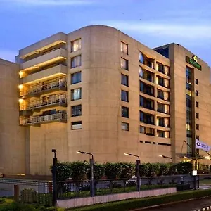 https://savoy-suites-manesar.top-gurgaonhotels.com